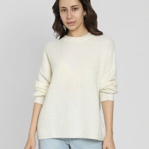 American Eagle Outfitters Oatmeal Cream Crewneck Stretch Knit Sweater Medium